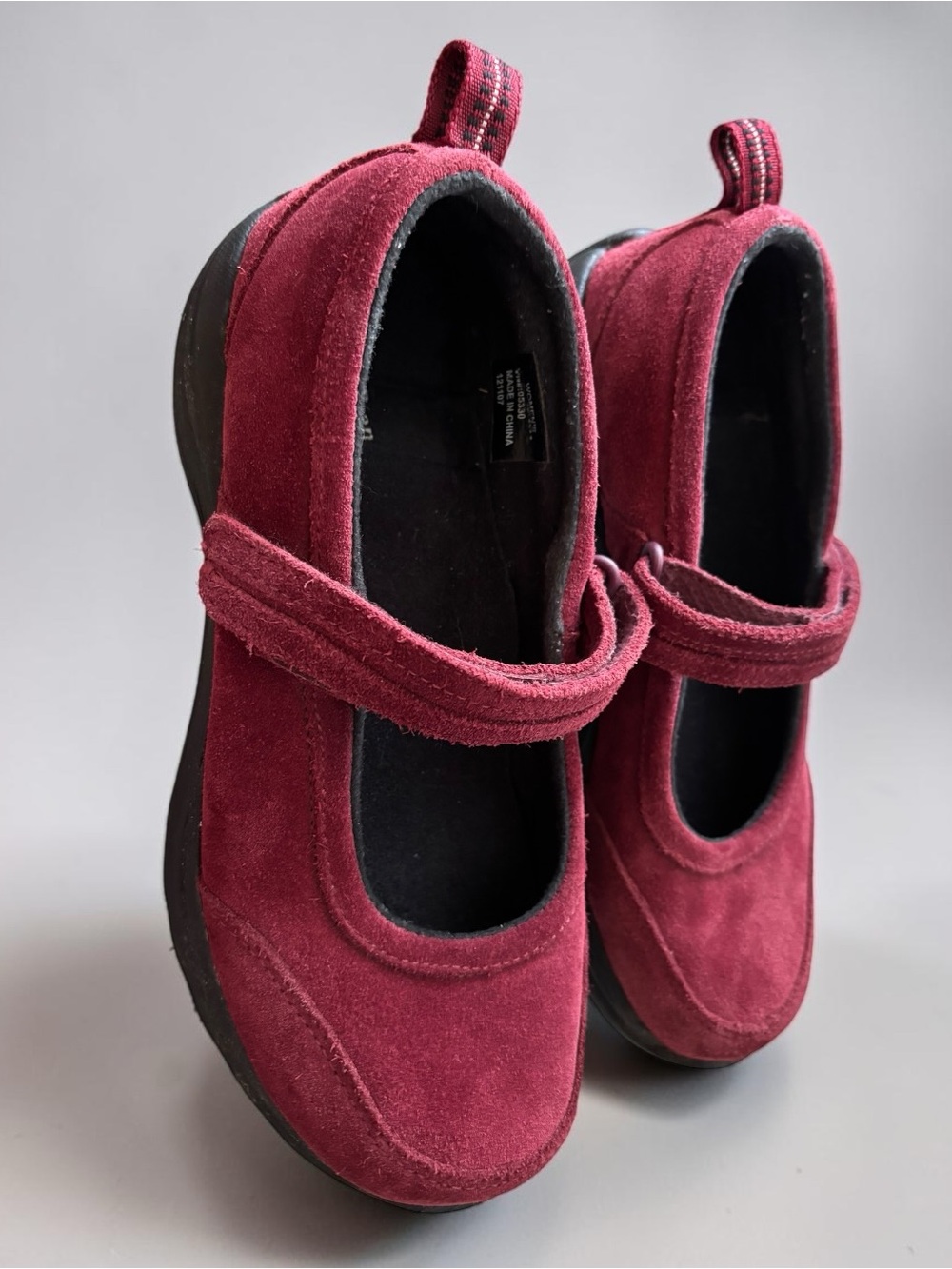 Lands’ End Burgundy Suede Mary Jane Walking Shoes Women’s 7 - Picture 4 of 12